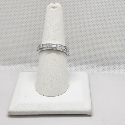 Brand New Sterling Silver 925 White Gemstone & CZ Ring Brand New Sterling Silver 925 White Gemstone & CZ Ring