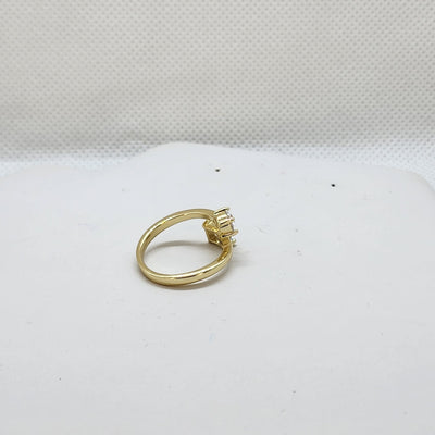 Brand New Sterling Silver 925 White Gemstones Ring Brand New Sterling Silver 925 White Gemstones Ring