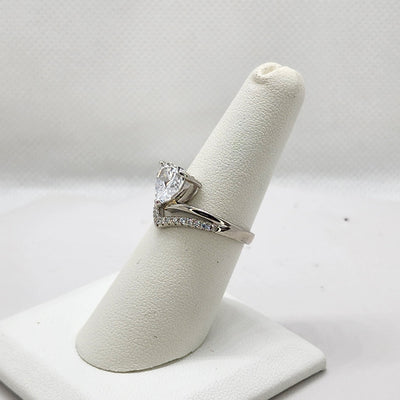 Brand New Sterling Silver 925 Heart V Design Ring Brand New Sterling Silver 925 Heart V Design Ring
