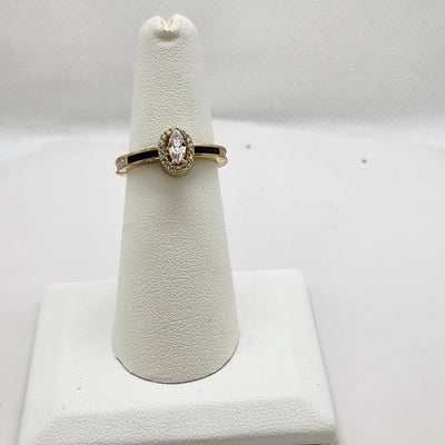 Brand New Sterling Silver 925 Oval Shape Gemstone Enamel Ring Brand New Sterling Silver 925 Oval Shape Gemstone Enamel Ring