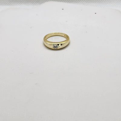 Brand New Sterling Silver 925 White Gemstone Ring Brand New Sterling Silver 925 White Gemstone Ring