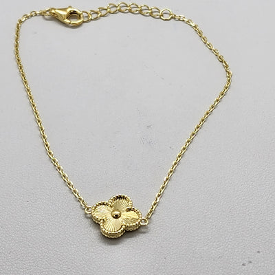 Brand New Sterling Silver 925 One Clover Bracelet Brand New Sterling Silver 925 One Clover Bracelet