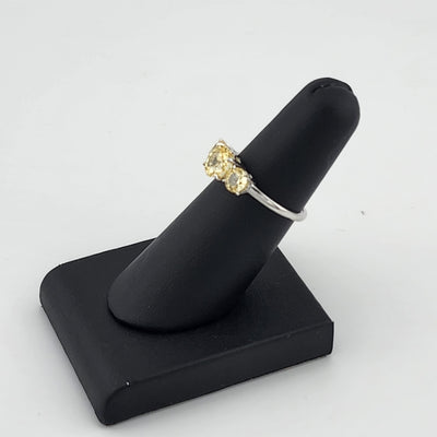 Triple Yellow Gemstone Ring in 925 Sterling Silver – Classic Style, Modern Shine Triple Yellow Gemstone Ring in 925 Sterling Silver – Classic Style, Modern Shine