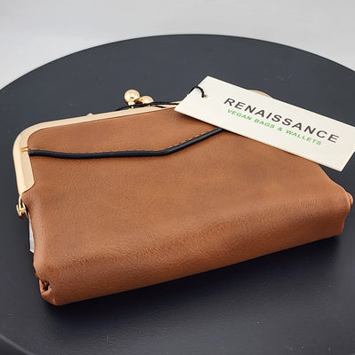 Brown Wallet – Minimalist Design for Everyday Use Brown Wallet – Minimalist Design for Everyday Use