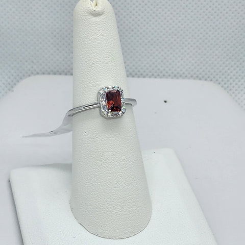 Brand New Sterling Silver 925 Red Gemstone Band Ring