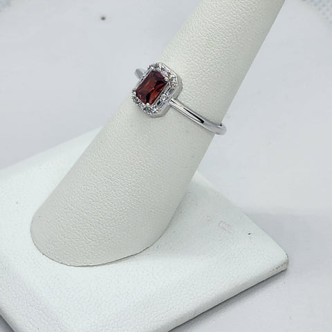 Brand New Sterling Silver 925 Red Gemstone Band Ring