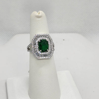 Brand New Sterling Silver 925 Green Gemstone Ring