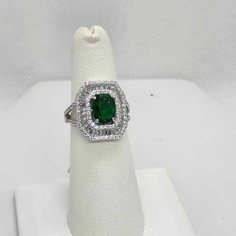 Brand New Sterling Silver 925 Green Gemstone Ring