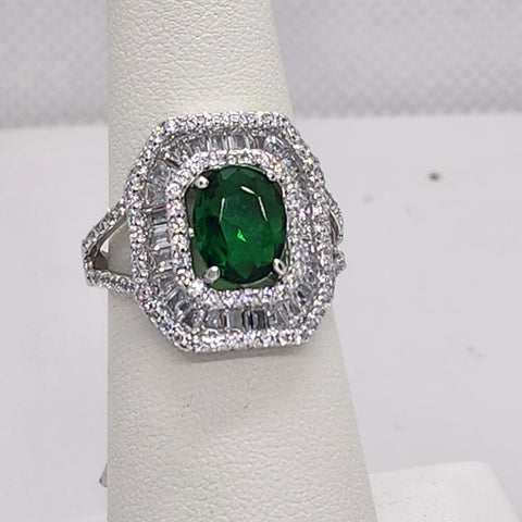 Brand New Sterling Silver 925 Green Gemstone Ring