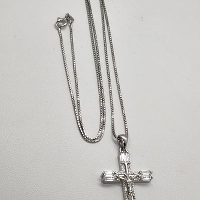 Brand New Sterling Silver 925 Cross Necklace