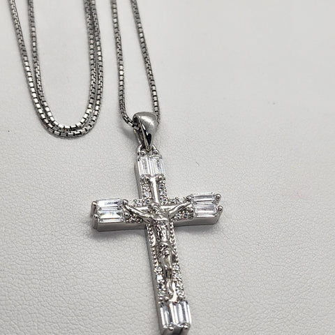 Brand New Sterling Silver 925 Cross Necklace