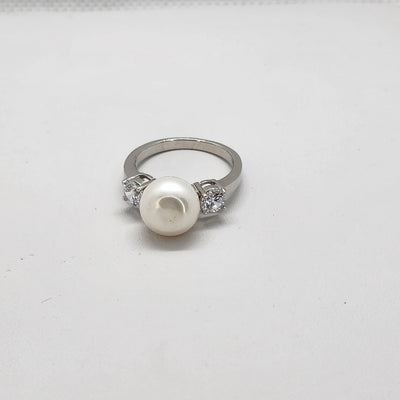 Brand New Sterling Silver 925 Pearl Gemstone Ring