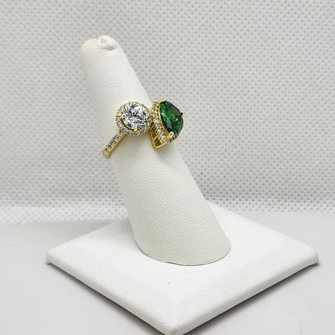 Brand New Sterling Silver 925 Green White Gemstone Ring