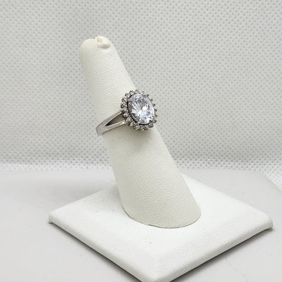 Brand New Sterling Silver 925 White gemstone Ring