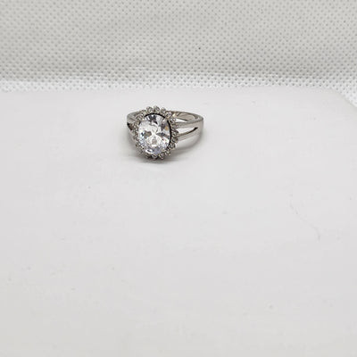 Brand New Sterling Silver 925 White gemstone Ring