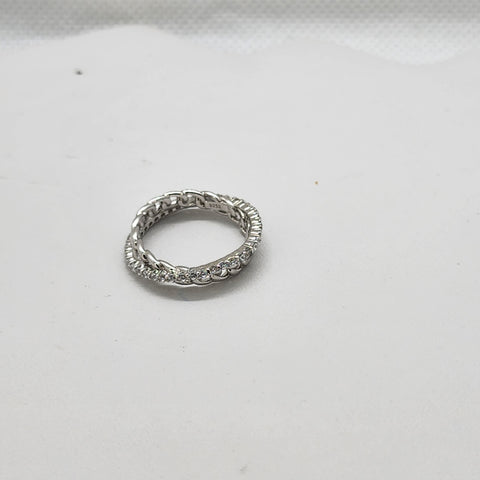 Brand New Sterling Silver 925 link cross over Ring