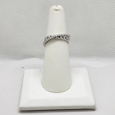 Brand New Sterling Silver 925 link cross over Ring