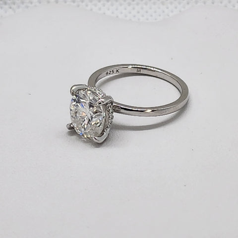 Brand New Sterling Silver 925 Moissanite Ring