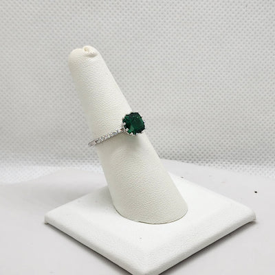 Brand New Sterling Silver 925 Round Green Gemstone Ring