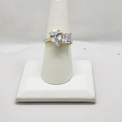 Brand New Sterling Silver 925 White Gemstone Ring