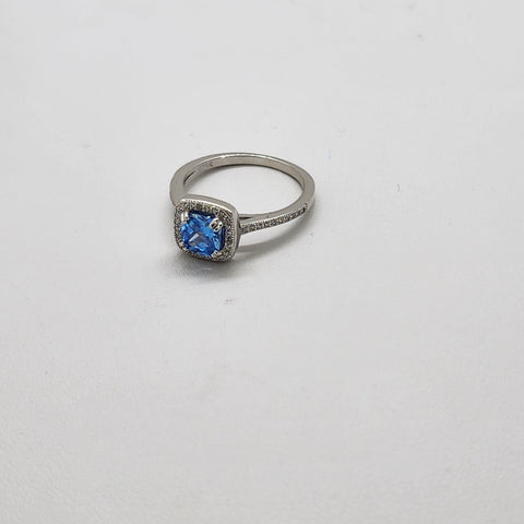 Brand New Sterling Silver 925 Light Blue Gemstone Ring