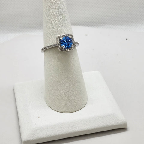 Brand New Sterling Silver 925 Light Blue Gemstone Ring