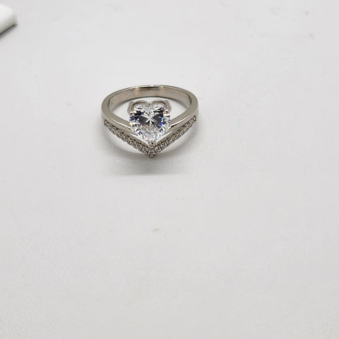 Brand New Sterling Silver 925 Heart V Design Ring