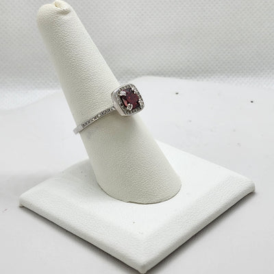 Brand New Sterling Silver 925 Red Gemstone Ring