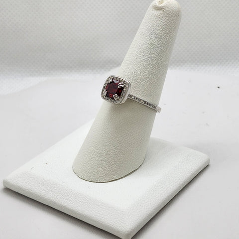 Brand New Sterling Silver 925 Red Gemstone Ring