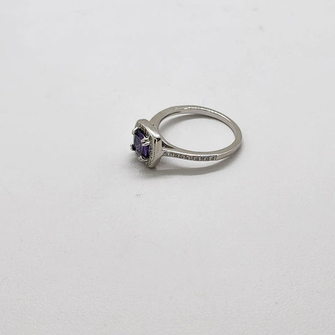 Brand New Sterling Silver 925 Purple Gemstone Ring