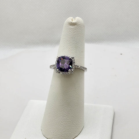 Brand New Sterling Silver 925 Light Purple Gemstone Ring