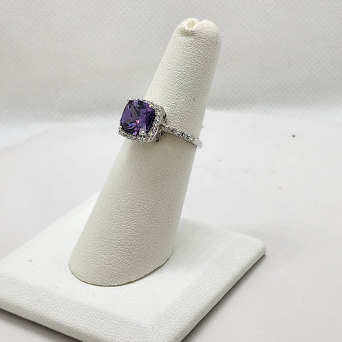 Brand New Sterling Silver 925 Light Purple Gemstone Ring