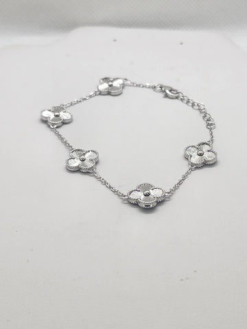 Brand New Sterling Silver 925 5 Clover Bracelet