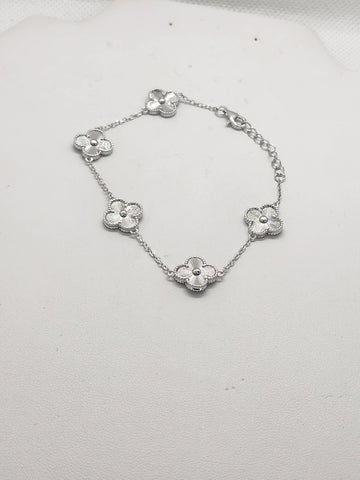 Brand New Sterling Silver 925 5 Clover Bracelet