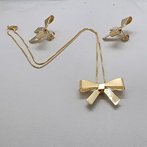 Brand New Brazilian 18k Gold Filled Bow Earrings and Necklace Set