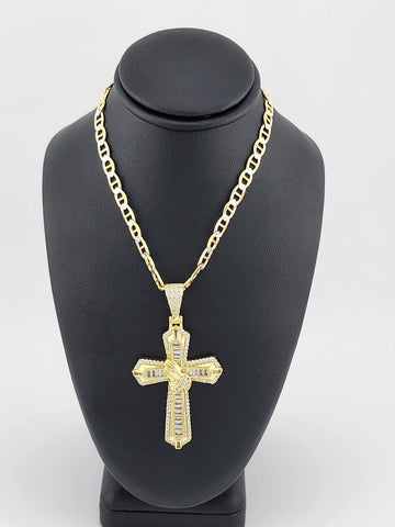 Brand New Sterling Silver 925 Cross with hands Necklace