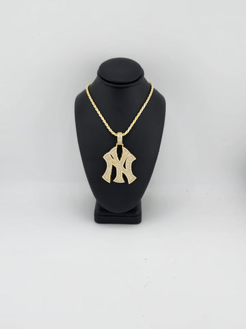 Brand New Sterling Silver 925 New York Yankee Necklace