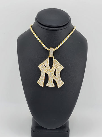 Brand New Sterling Silver 925 New York Yankee Necklace