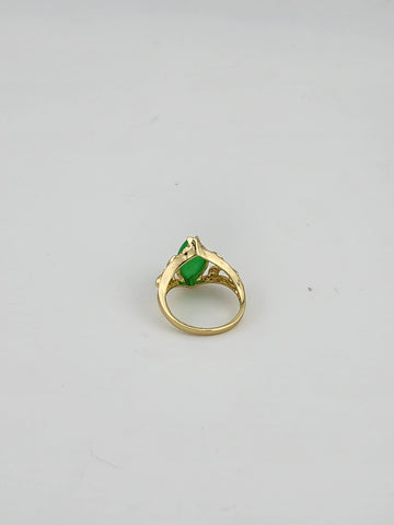 Leafy Charm Jade Ring – Brass Band & Dual Leaf Design