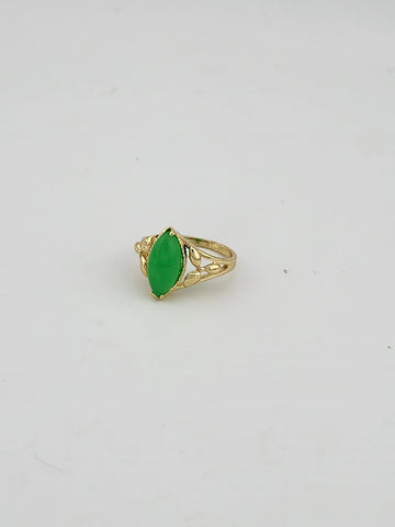 Leafy Charm Jade Ring – Brass Band & Dual Leaf Design
