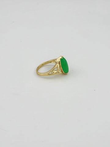 Leafy Charm Jade Ring – Brass Band & Dual Leaf Design