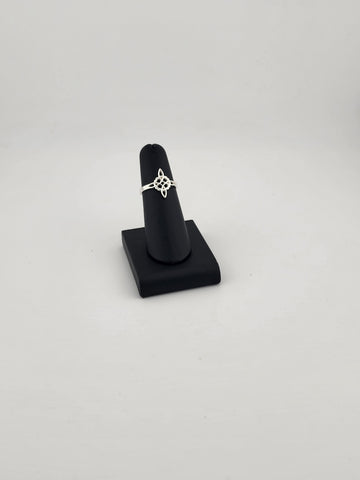 Witch's Knot Protection Ring – 925 Sterling Silver Wiccan Symbol Jewelry