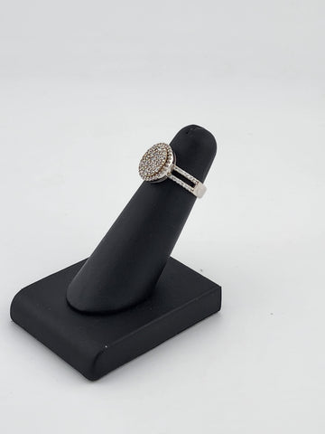 Sterling Silver 925 Ring – Elegant Round Design with Sparkling CZ Stones, Brand New
