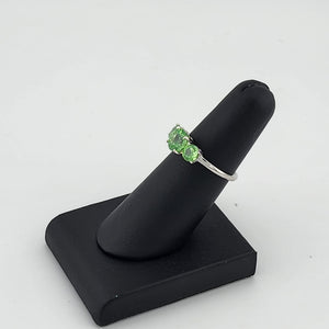 Triple Green Gemstone Ring in 925 Sterling Silver – Classic Style, Modern Shine