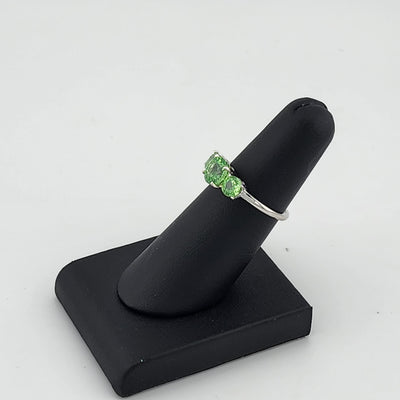 Triple Green Gemstone Ring in 925 Sterling Silver – Classic Style, Modern Shine