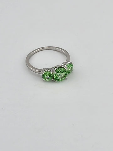 Triple Green Gemstone Ring in 925 Sterling Silver – Classic Style, Modern Shine