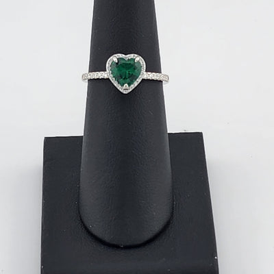 Dazzling Green Heart Gemstone Ring in Solid 925 Sterling Silver – Perfect Gift for Her