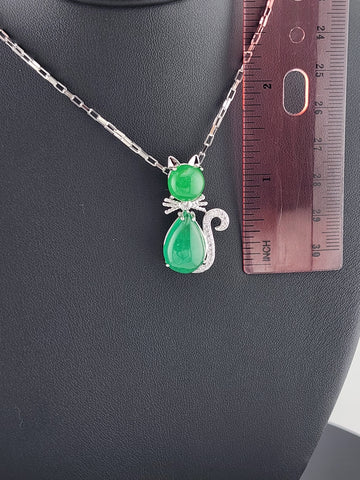 Lucky Jade Kitty Necklace – Purrfectly New!
