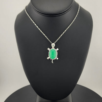 Charming Jade Turtle Necklace – Brand New & Beautiful