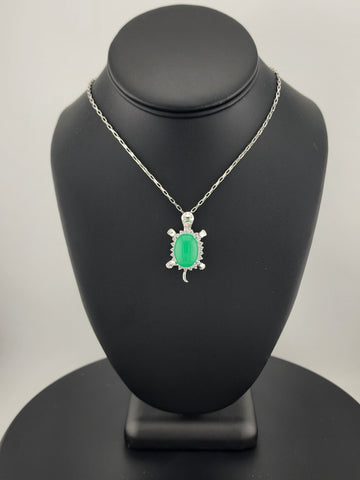 Charming Jade Turtle Necklace – Brand New & Beautiful